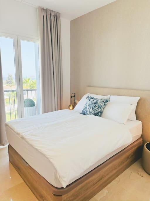 Oceanview Luxury Penthouse Apartment Estepona Exterior photo